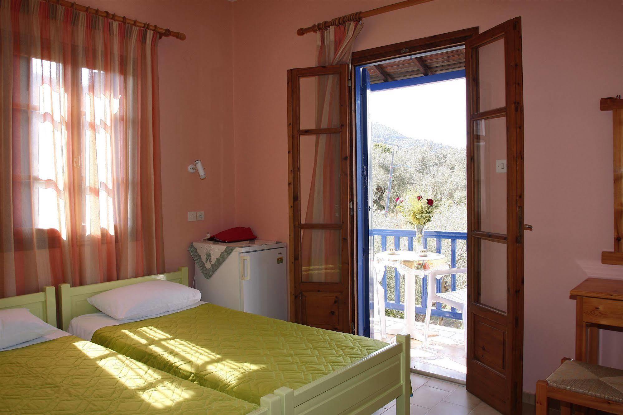 Rastoni Guest House Skopelos Esterno foto