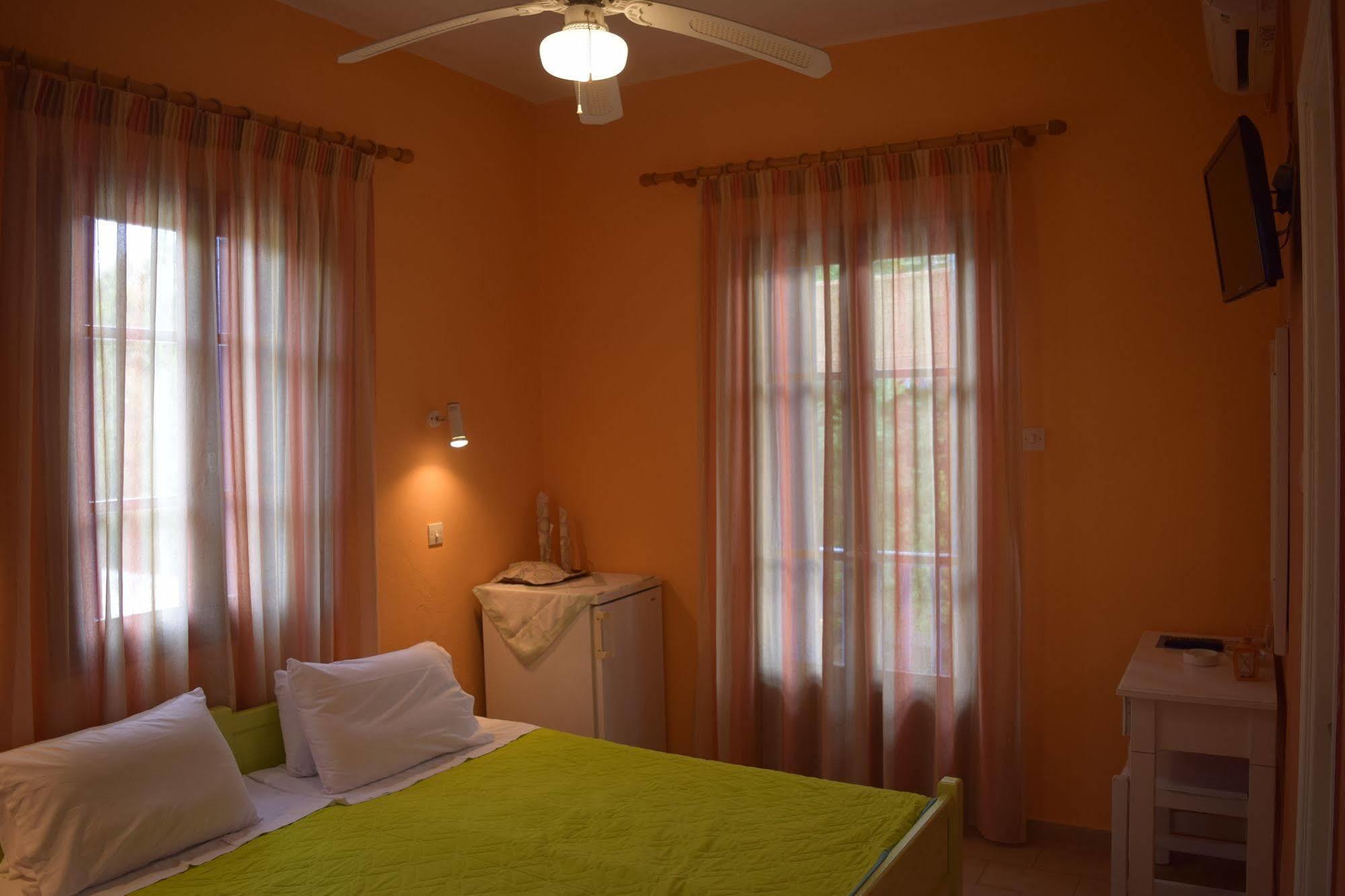 Rastoni Guest House Skopelos Esterno foto